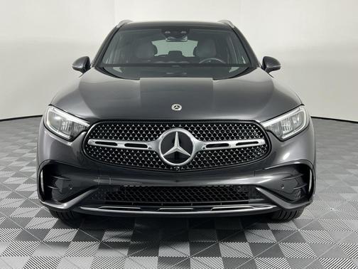 2025 Mercedes-Benz GLC 300 4MATIC