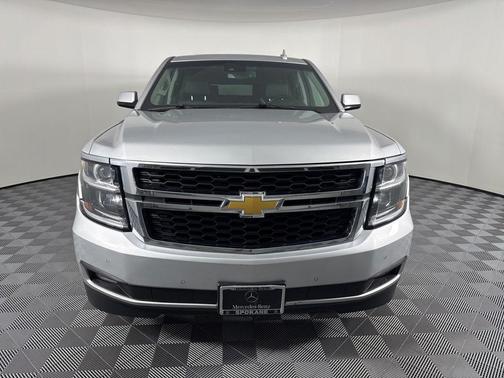 Silver Ice Metallic 2018 Chevrolet Suburban LT