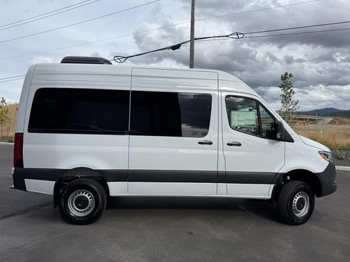 2025 Mercedes-Benz Sprinter 2500 Passenger 144 WB