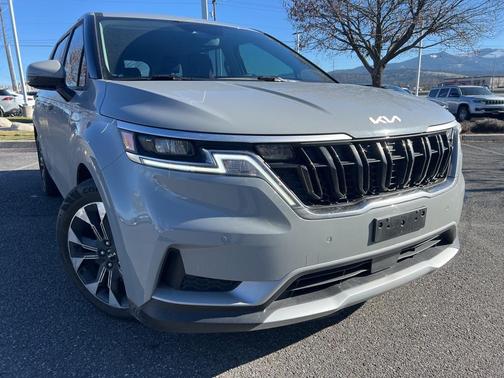 2024 Kia Carnival EX