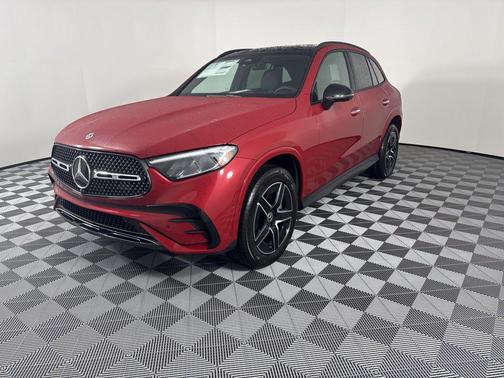 MANUFAKTUR Patagonia Red Metallic 2026 Mercedes-Benz GLC 300 4MATIC