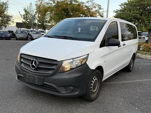 2022 Mercedes-Benz Metris Base