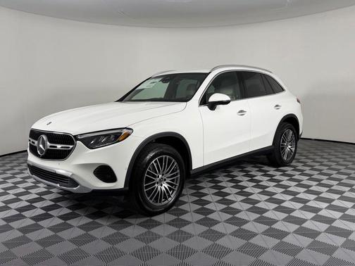 Polar White 2026 Mercedes-Benz GLC 300 4MATIC