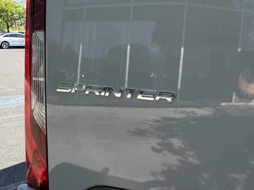 2025 Mercedes-Benz Sprinter 2500 Standard Roof