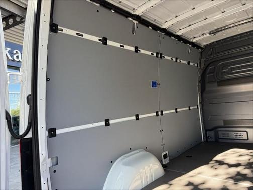 2024 Mercedes-Benz Sprinter 2500 Standard Roof