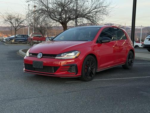 2021 Volkswagen Golf GTI 2.0T SE DSG