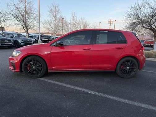 2021 Volkswagen Golf GTI 2.0T SE DSG