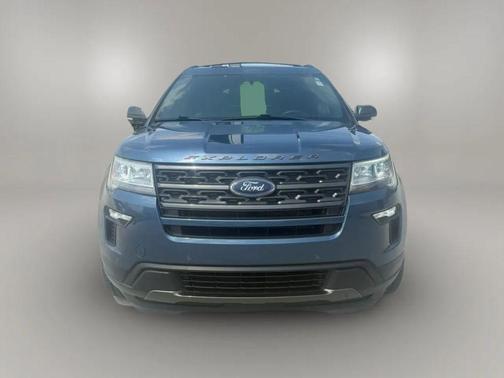 Blue Metallic 2018 Ford Explorer XLT