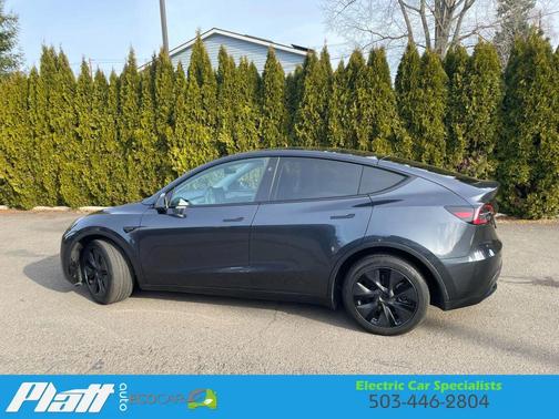 2025 Tesla Model Y Long Range Sport Utility 4D