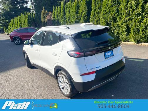 White 2023 Chevrolet Bolt EUV LT Hatchback 4D