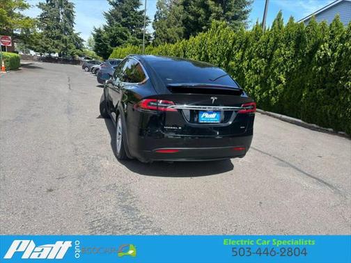 2018 Tesla Model X 75D Sport Utility 4D