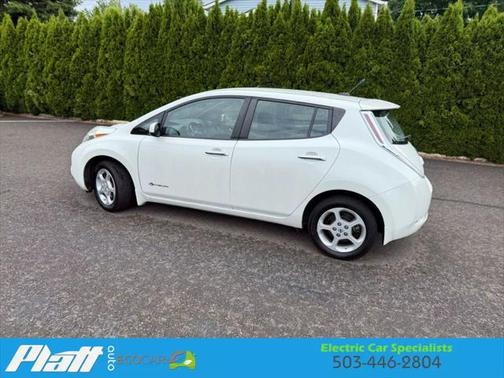 2013 Nissan Leaf SV Hatchback 4D