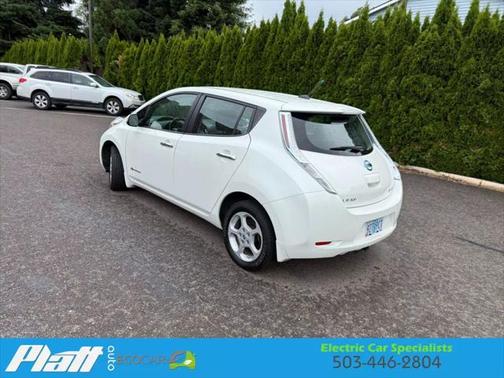 2013 Nissan Leaf SV Hatchback 4D