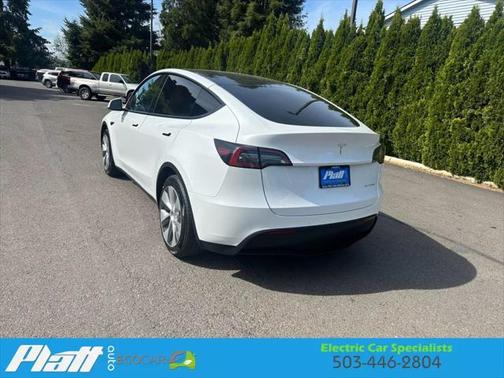 2022 Tesla Model Y Long Range Sport Utility 4D
