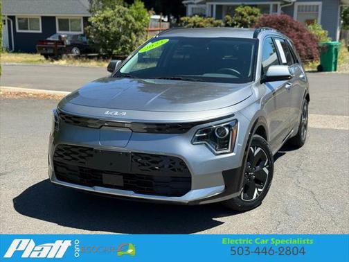 2023 Kia Niro EV Wind Wagon 4D