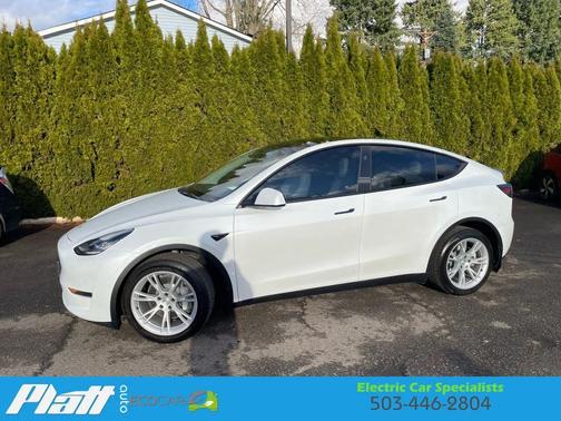 2023 Tesla Model Y Long Range Sport Utility 4D