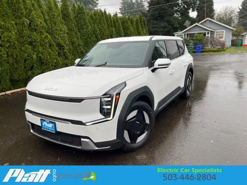 2025 Kia EV9 Light Long Range Sport Utility 4D