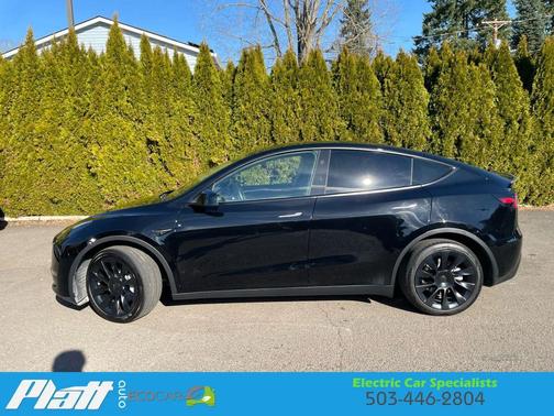 2023 Tesla Model Y Long Range Sport Utility 4D