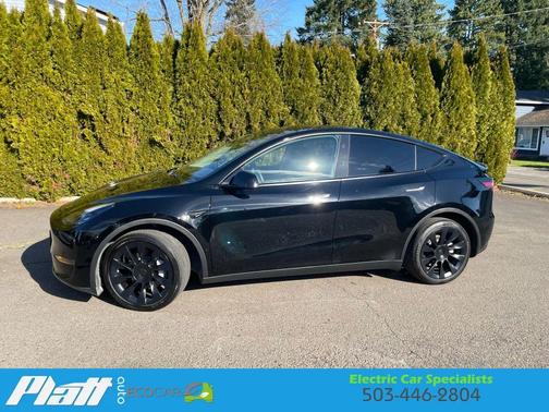 2023 Tesla Model Y Long Range Sport Utility 4D