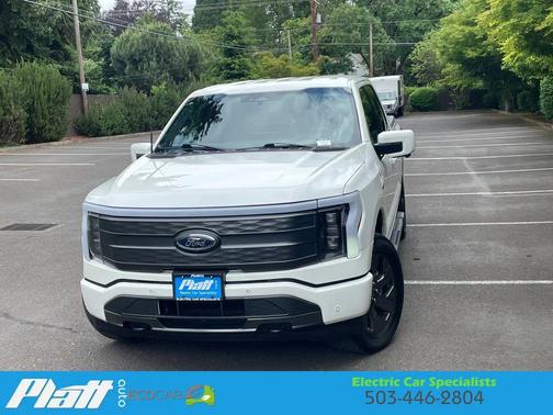 White 2023 Ford F-150 Lightning LARIAT