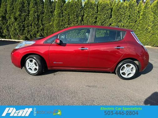 2013 Nissan Leaf SV Hatchback 4D