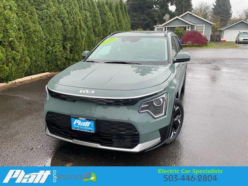 2023 Kia Niro EV Wind Wagon 4D