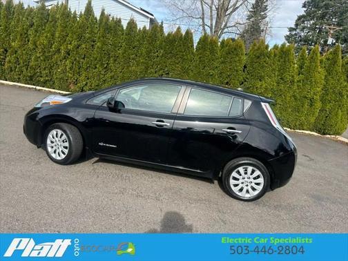 2016 Nissan Leaf S-24 Hatchback 4D