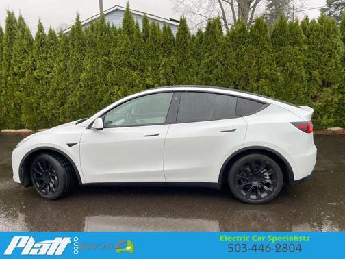 2022 Tesla Model Y Long Range Sport Utility 4D