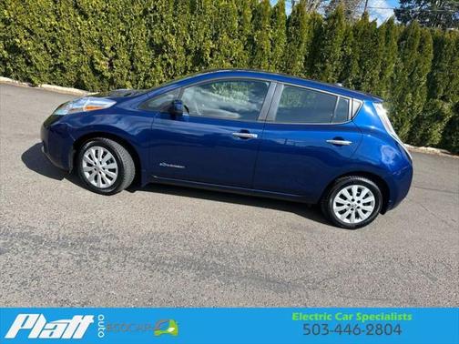 2016 Nissan Leaf S-30 Hatchback 4D