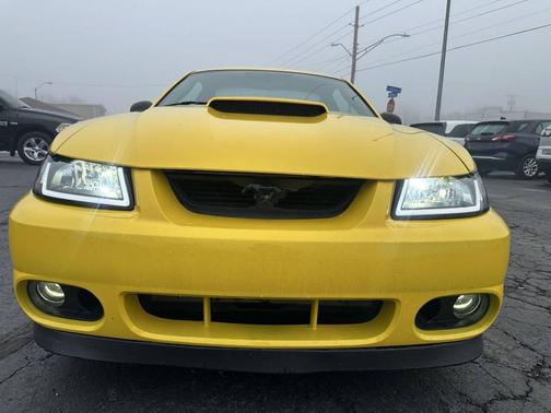 2004 Ford Mustang GT