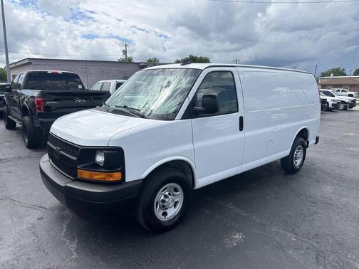 White 2017 Chevrolet Express 2500 LT