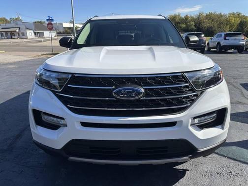 2022 Ford Explorer XLT 4dr SUV