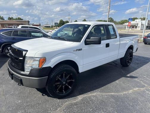 White 2014 Ford F-150 XL