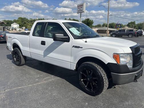 White 2014 Ford F-150 XL