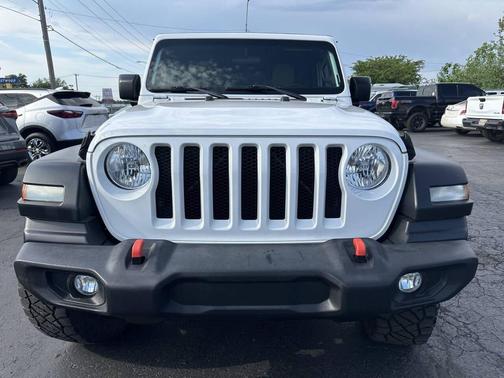 White 2018 Jeep Wrangler Unlimited Sport