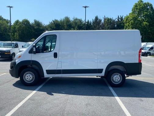 2025 RAM ProMaster 1500 Low Roof