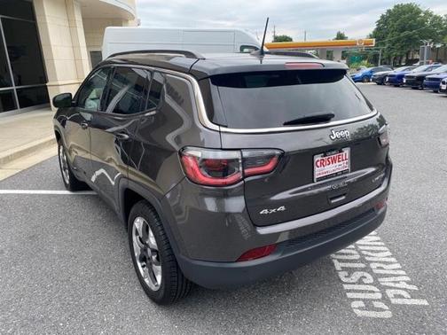 Photo 4 of 38 of 2018 Jeep Compass Limited