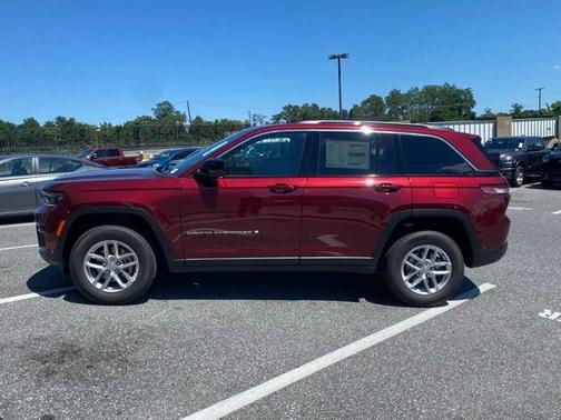 2025 Jeep Grand Cherokee Laredo X
