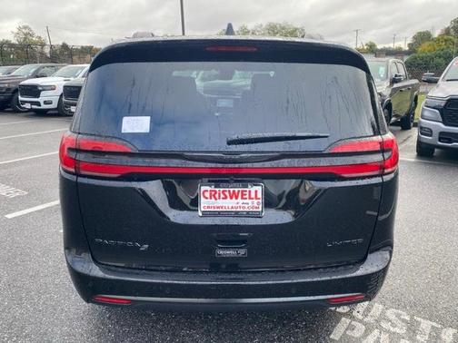 2026 Chrysler Pacifica Limited