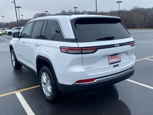 2025 Jeep Grand Cherokee Laredo
