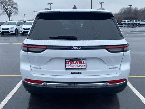 2025 Jeep Grand Cherokee Laredo