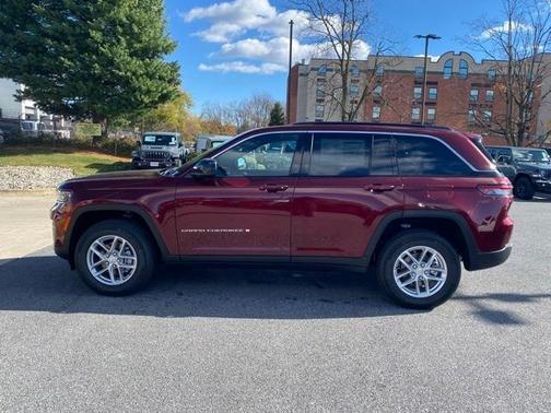 2025 Jeep Grand Cherokee Laredo X