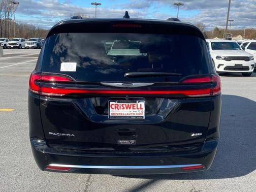 2026 Chrysler Pacifica Pinnacle