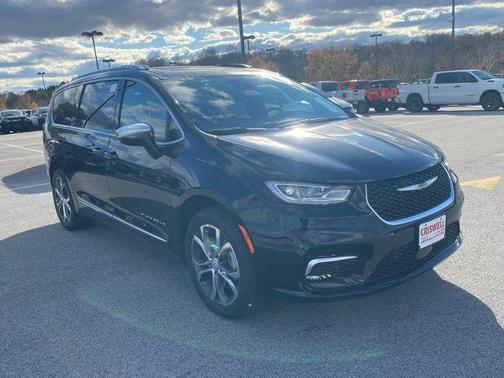 2026 Chrysler Pacifica Pinnacle