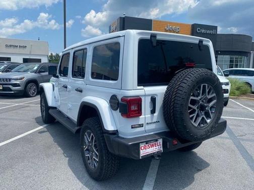 2025 Jeep Wrangler Sahara