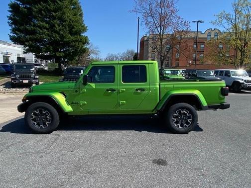 2025 Jeep Gladiator Sport