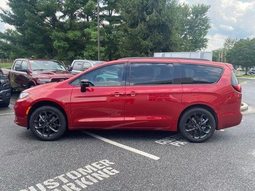 2026 Chrysler Pacifica Limited