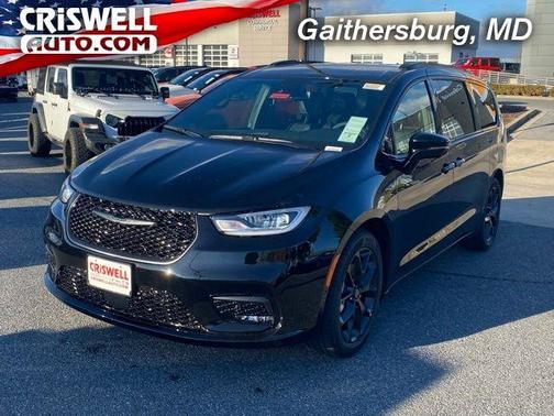 2026 Chrysler Pacifica Select