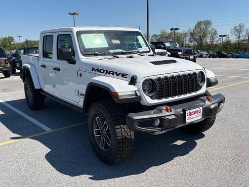 Bright White Clearcoat 2026 Jeep Gladiator Mojave