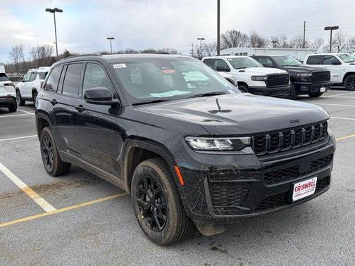 2026 Jeep Grand Cherokee Laredo